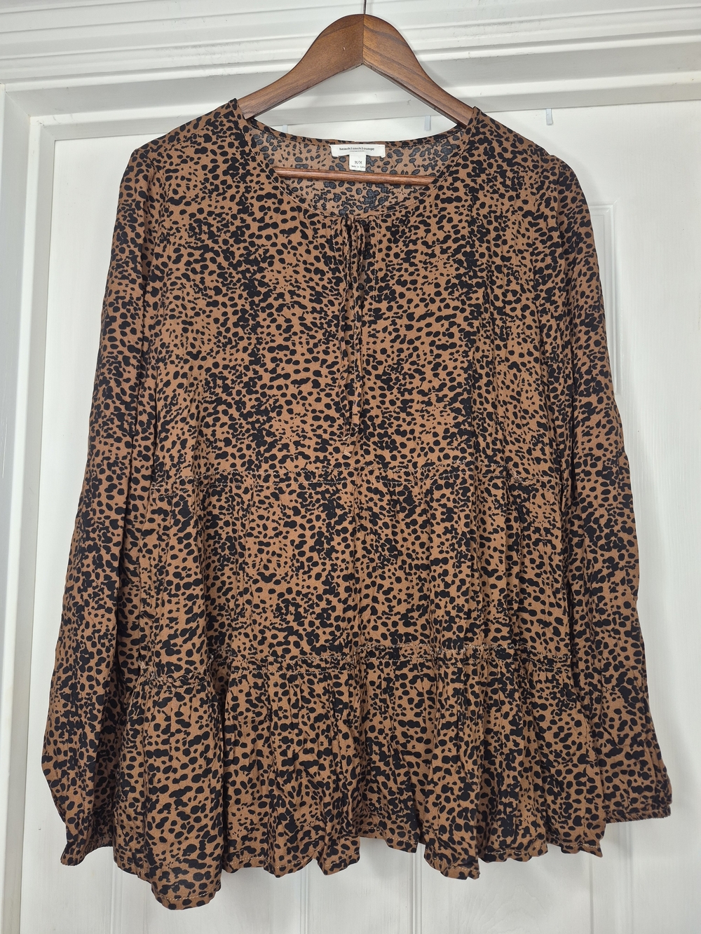 Beachlunchlounge Brown and Black Leopard Print Tiered Blouse Medium